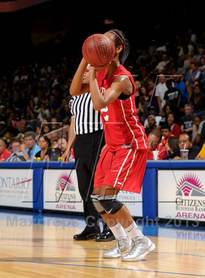 Thumbnail 1 in Windward vs. Mater Dei (CIF SoCal Open Division Regional Final) photogallery.