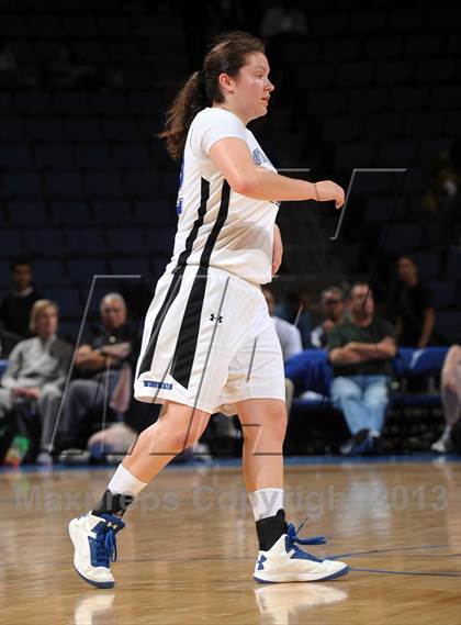 Thumbnail 1 in Windward vs. Mater Dei (CIF SoCal Open Division Regional Final) photogallery.