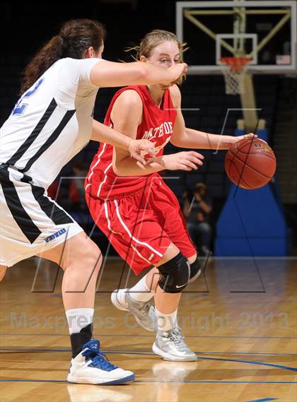 Thumbnail 2 in Windward vs. Mater Dei (CIF SoCal Open Division Regional Final) photogallery.