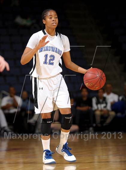 Thumbnail 3 in Windward vs. Mater Dei (CIF SoCal Open Division Regional Final) photogallery.