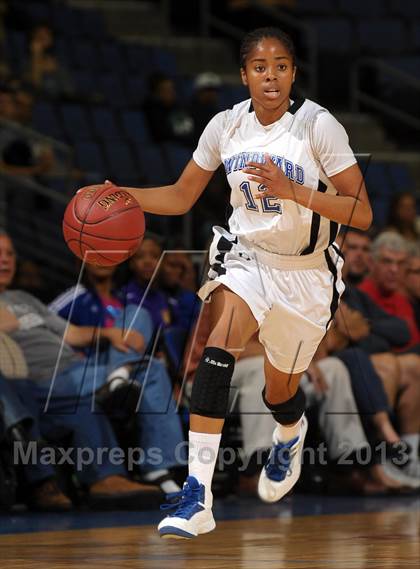 Thumbnail 3 in Windward vs. Mater Dei (CIF SoCal Open Division Regional Final) photogallery.