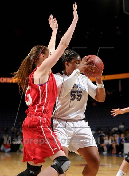 Thumbnail 2 in Windward vs. Mater Dei (CIF SoCal Open Division Regional Final) photogallery.