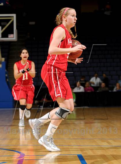 Thumbnail 1 in Windward vs. Mater Dei (CIF SoCal Open Division Regional Final) photogallery.
