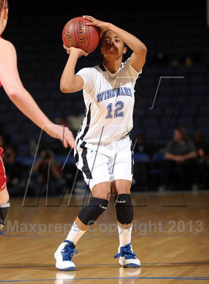 Thumbnail 2 in Windward vs. Mater Dei (CIF SoCal Open Division Regional Final) photogallery.