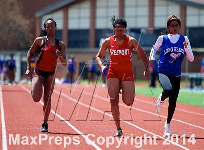 Thumbnail 2 in Nassau Coaches Invitational photogallery.