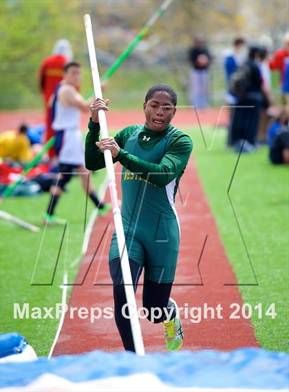 Thumbnail 2 in Nassau Coaches Invitational photogallery.