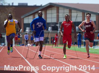 Thumbnail 2 in Nassau Coaches Invitational photogallery.