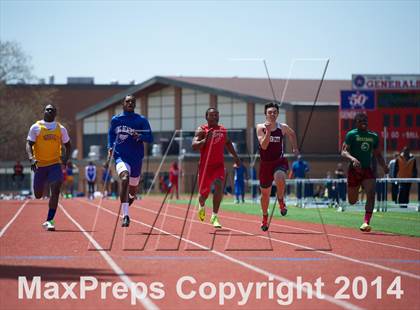 Thumbnail 3 in Nassau Coaches Invitational photogallery.