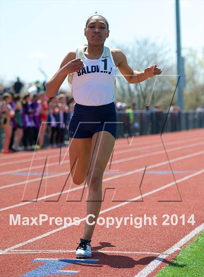 Thumbnail 1 in Nassau Coaches Invitational photogallery.