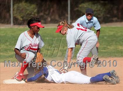 Thumbnail 1 in Pasadena @ Burbank photogallery.