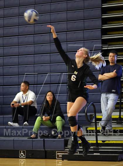 Thumbnail 2 in Sacred Heart Cathedral vs Maria Carrillo (Nor Cal Classic) photogallery.