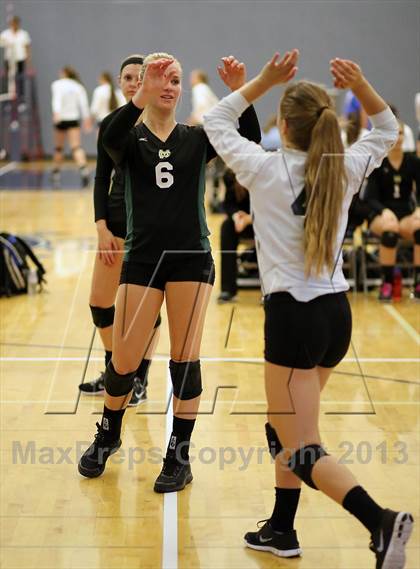 Thumbnail 3 in Sacred Heart Cathedral vs Maria Carrillo (Nor Cal Classic) photogallery.