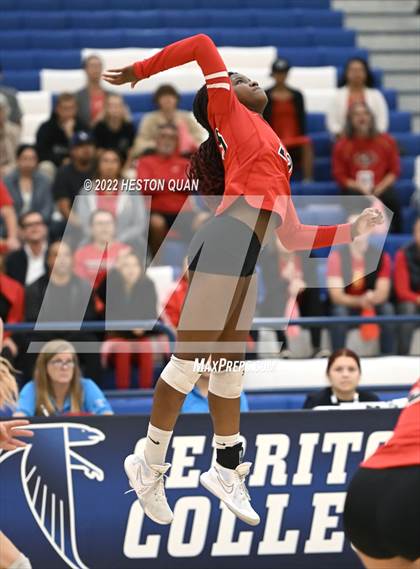 Thumbnail 3 in Marina vs. Buckley (CIF-SS D5 Final) photogallery.