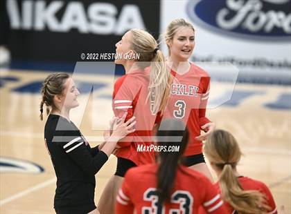 Thumbnail 1 in Marina vs. Buckley (CIF-SS D5 Final) photogallery.