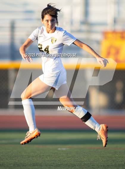 Thumbnail 1 in Golden Valley @ Simi Valley photogallery.
