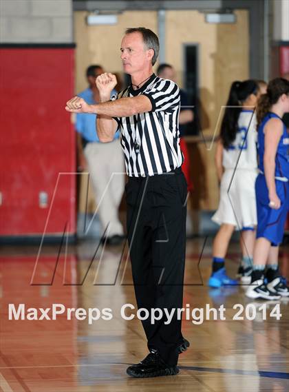 Thumbnail 3 in Immanuel vs. La Jolla Country Day (CIF SoCal Regional D5 Final) photogallery.