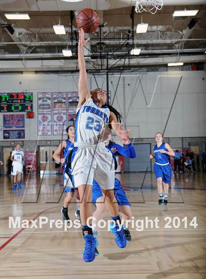 Thumbnail 1 in Immanuel vs. La Jolla Country Day (CIF SoCal Regional D5 Final) photogallery.