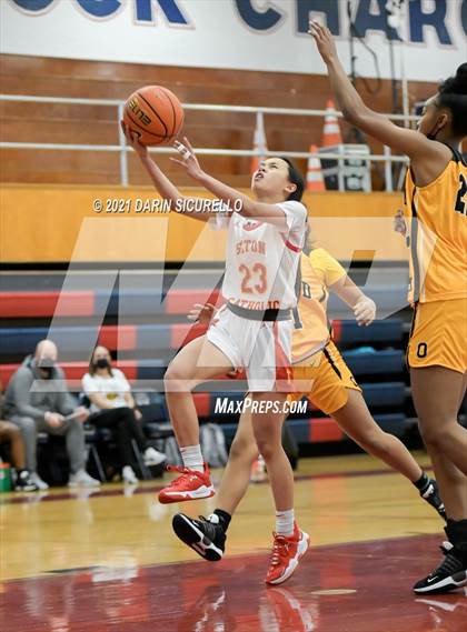 Thumbnail 2 in Bishop O'Dowd vs. Seton Catholic (Nike Tournament of Champions) photogallery.