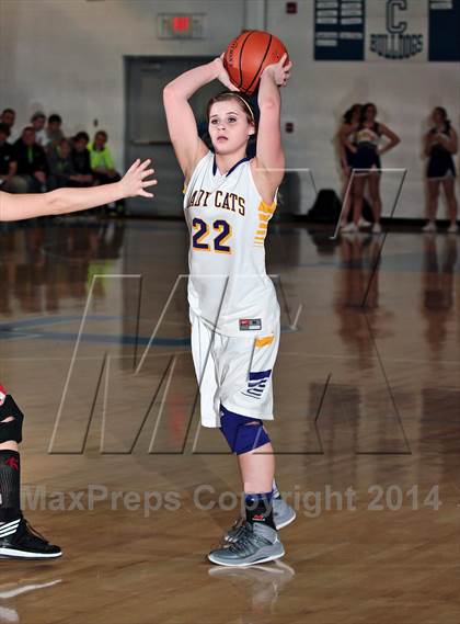 Thumbnail 1 in Oliver Springs vs. Oakdale  (TSSAA D4-A District Quarterfinals) photogallery.