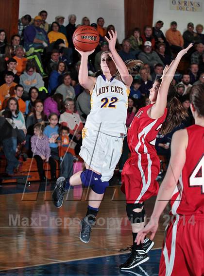 Thumbnail 2 in Oliver Springs vs. Oakdale  (TSSAA D4-A District Quarterfinals) photogallery.