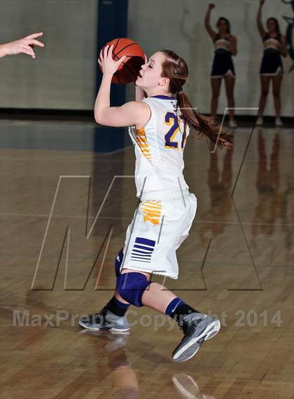 Thumbnail 2 in Oliver Springs vs. Oakdale  (TSSAA D4-A District Quarterfinals) photogallery.
