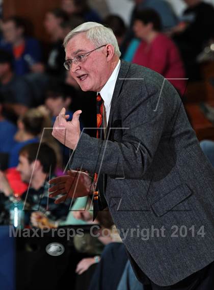 Thumbnail 1 in Oliver Springs vs. Oakdale  (TSSAA D4-A District Quarterfinals) photogallery.