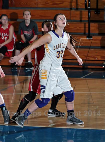 Thumbnail 3 in Oliver Springs vs. Oakdale  (TSSAA D4-A District Quarterfinals) photogallery.