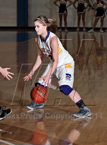 Thumbnail 1 in Oliver Springs vs. Oakdale  (TSSAA D4-A District Quarterfinals) photogallery.