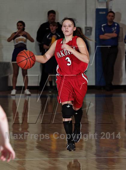 Thumbnail 3 in Oliver Springs vs. Oakdale  (TSSAA D4-A District Quarterfinals) photogallery.