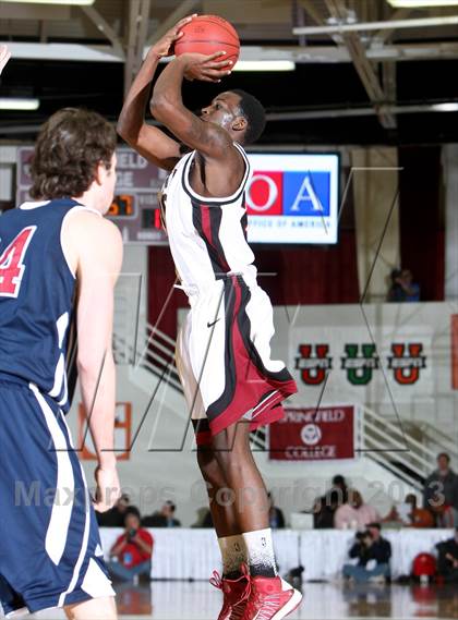 Thumbnail 3 in Brewster Academy vs. South Kent (Spalding Hoophall Classic) photogallery.