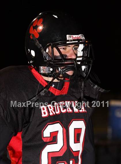 Thumbnail 2 in Oliver vs. Brockway (PIAA Class AA  1st Round) photogallery.