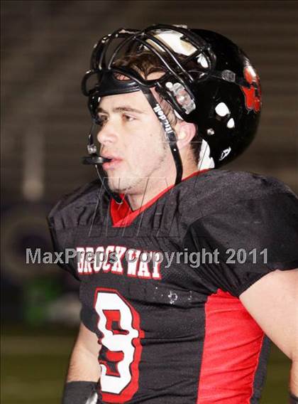 Thumbnail 1 in Oliver vs. Brockway (PIAA Class AA  1st Round) photogallery.