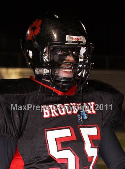 Thumbnail 2 in Oliver vs. Brockway (PIAA Class AA  1st Round) photogallery.