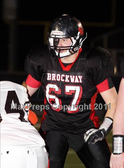 Thumbnail 3 in Oliver vs. Brockway (PIAA Class AA  1st Round) photogallery.