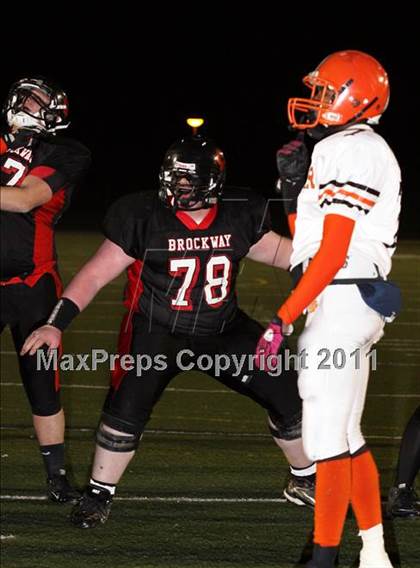 Thumbnail 1 in Oliver vs. Brockway (PIAA Class AA  1st Round) photogallery.