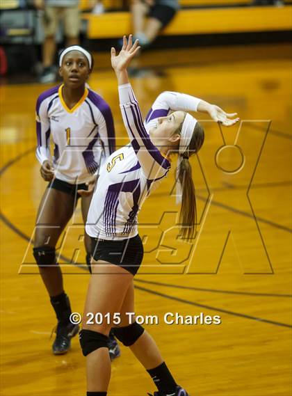 Thumbnail 1 in Farmersville vs Princeton (Farmersville Tournament) photogallery.