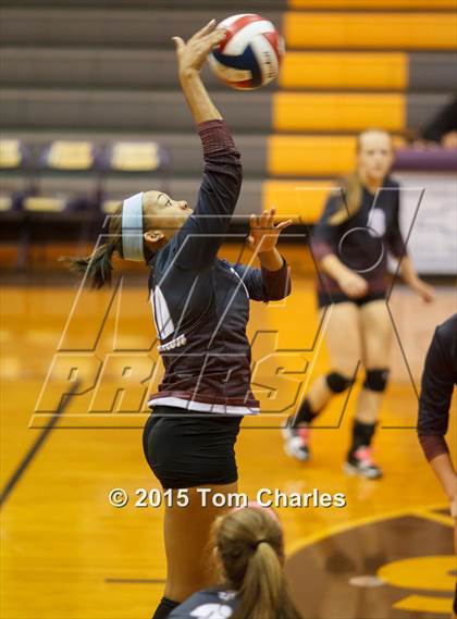 Thumbnail 3 in Farmersville vs Princeton (Farmersville Tournament) photogallery.