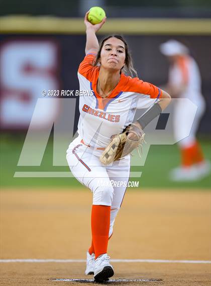 Thumbnail 3 in Grand Oaks vs The Woodlands photogallery.