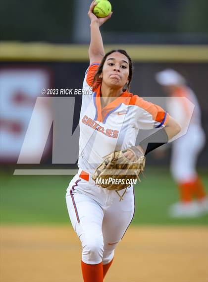 Thumbnail 1 in Grand Oaks vs The Woodlands photogallery.