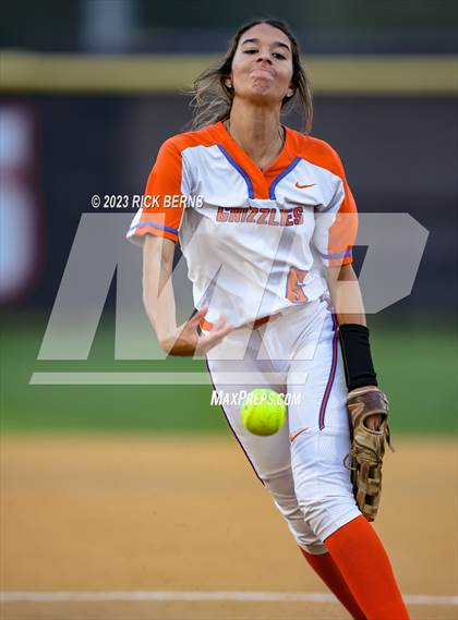 Thumbnail 2 in Grand Oaks vs The Woodlands photogallery.