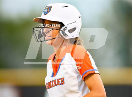 Thumbnail 1 in Grand Oaks vs The Woodlands photogallery.