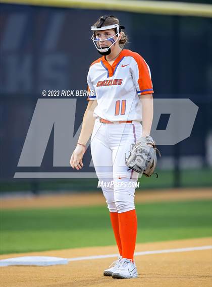 Thumbnail 2 in Grand Oaks vs The Woodlands photogallery.