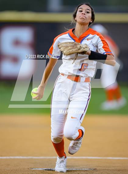 Thumbnail 3 in Grand Oaks vs The Woodlands photogallery.