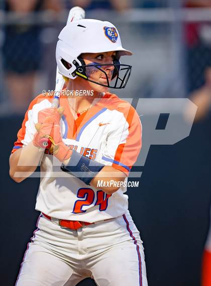 Thumbnail 3 in Grand Oaks vs The Woodlands photogallery.