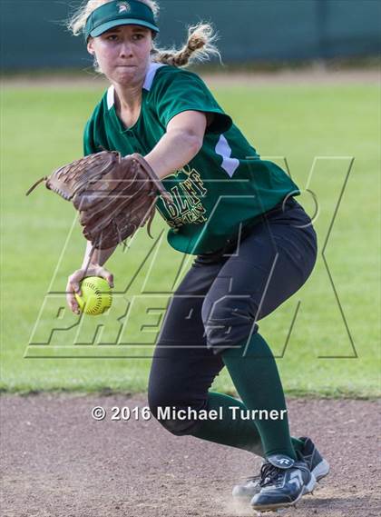 Thumbnail 2 in Shasta @ Red Bluff photogallery.