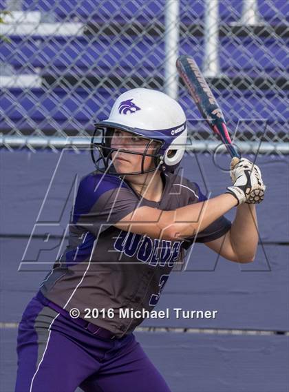 Thumbnail 3 in Shasta @ Red Bluff photogallery.