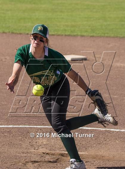 Thumbnail 1 in Shasta @ Red Bluff photogallery.
