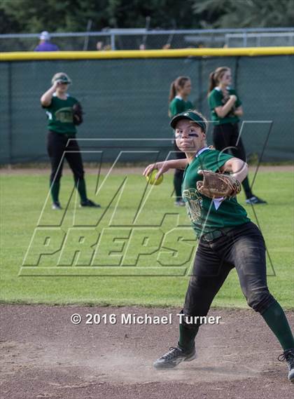 Thumbnail 3 in Shasta @ Red Bluff photogallery.