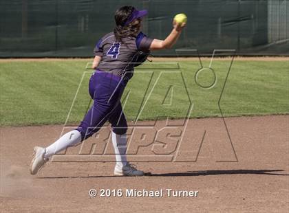 Thumbnail 1 in Shasta @ Red Bluff photogallery.