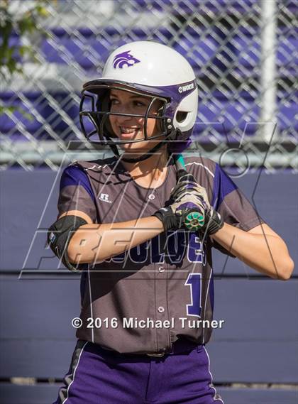 Thumbnail 3 in Shasta @ Red Bluff photogallery.